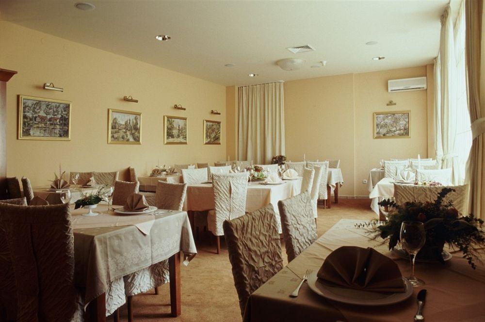 Hotel Porin Zagreb Restaurante foto